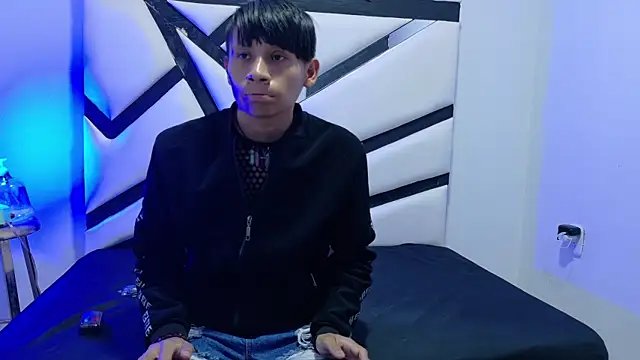 ALEXANDRO BOVER online show from 4, 11, 2025