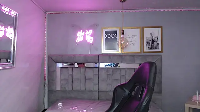 Cute Martina v online show from 24, 11, 2025