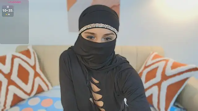 Snapshot of Lailaa_lush chatting on 1, 11, 2025 Lailaa lush online show from 1, 11, 2025