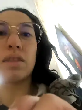 eva delight  online show from 2, 12, 2025