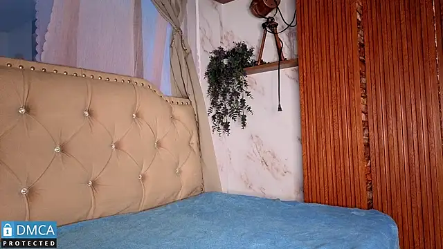 eva delight  online show from 13, 1, 2026