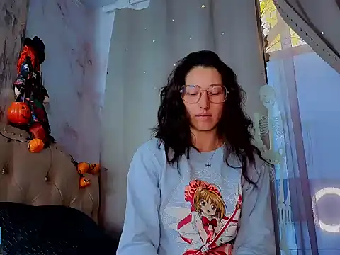 eva delight  online show from 29, 10, 2025