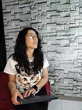eva delight  online show from 28, 5, 2026