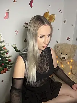 Snapshot of Blonde_Miss chatting on 22, 12, 2025 Blonde Miss online show from 22, 12, 2025