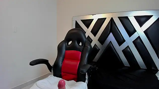 CloePerson online show from 28, 11, 2025