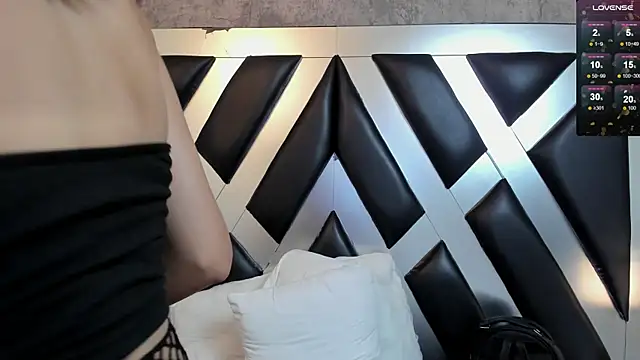 Snapshot of CloePerson chatting on 28, 2, 2026 CloePerson online show from 28, 2, 2026