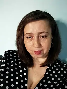 Snapshot of MaryKiki5619 chatting on 8, 7, 2026 MaryKiki5619 online show from 8, 7, 2026