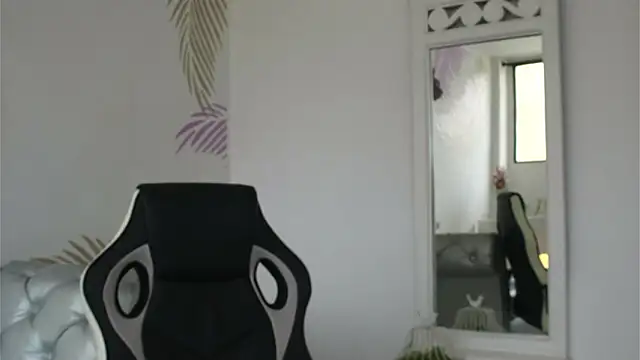 Snapshot of Isabelle_Lane chatting on 13, 3, 2026 Isabelle Lane online show from 13, 3, 2026