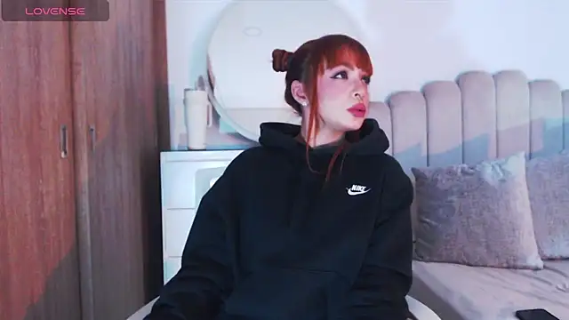 GiaStonne online show from 13, 11, 2025