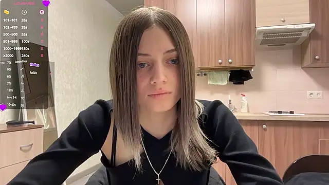 AidaGloshen online show from 4, 2, 2026