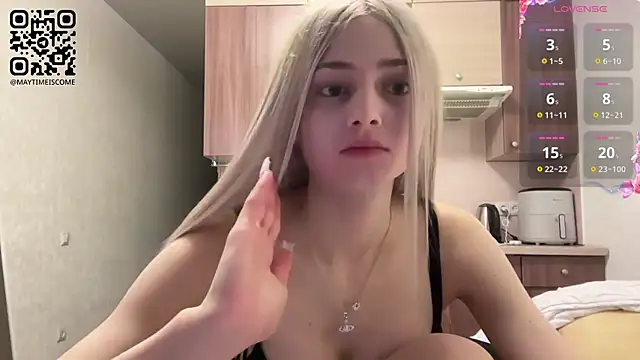 Snapshot of AidaGloshen chatting on 19, 6, 2026 AidaGloshen online show from 19, 6, 2026
