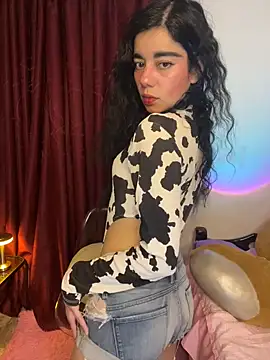 wetbyAlice online show from 10, 2, 2026