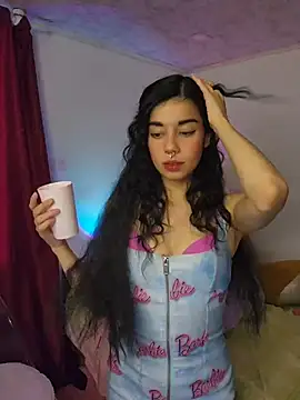 wetbyAlice online show from 13, 5, 2026