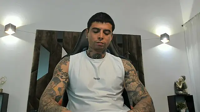 MATEO DILUCA online show from 2, 12, 2025