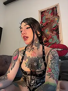 Snapshot of NinaHex chatting on 18, 11, 2025 NinaHex online show from 18, 11, 2025