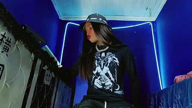 Kloe cardashan online show from 3, 11, 2025