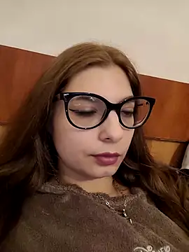 sweetbabygirlforyou online show from 9, 4, 2026