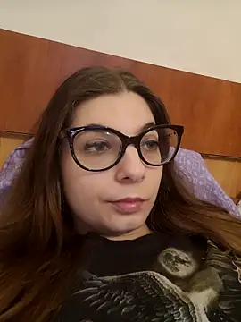 sweetbabygirlforyou online show from 6, 4, 2026