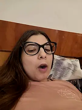 sweetbabygirlforyou online show from 15, 12, 2025