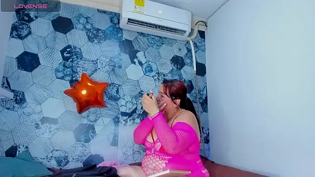 danielita bbw online show from 31, 10, 2025