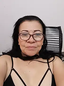 laliItaclark online show from 10, 7, 2026