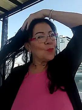 Snapshot of laliItaclark chatting on 4, 5, 2026 laliItaclark online show from 4, 5, 2026
