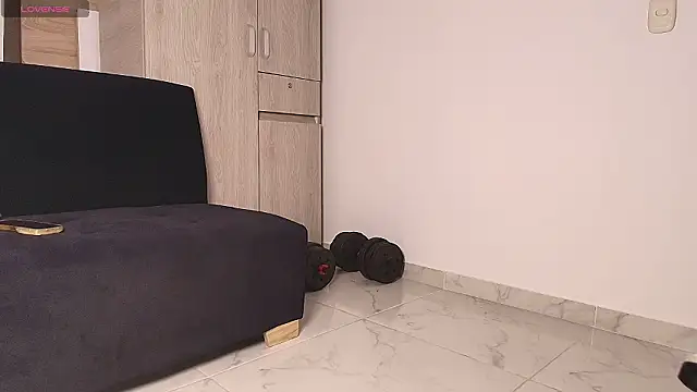 Kesha rosse  online show from 4, 3, 2026