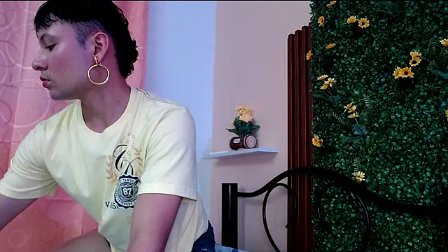 angel666smit online show from 4, 11, 2025