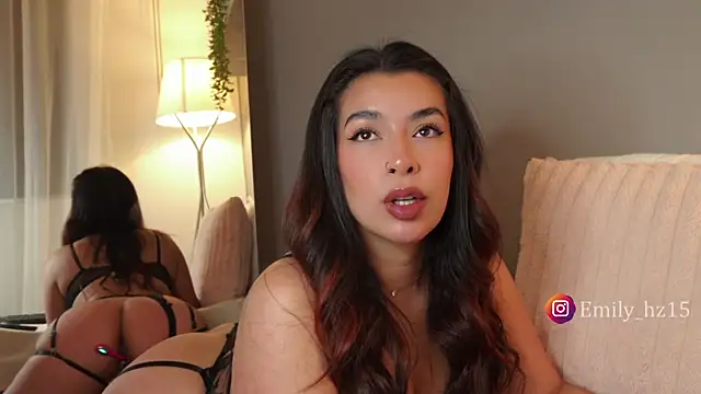 Missemily 11 online show from 28, 4, 2026