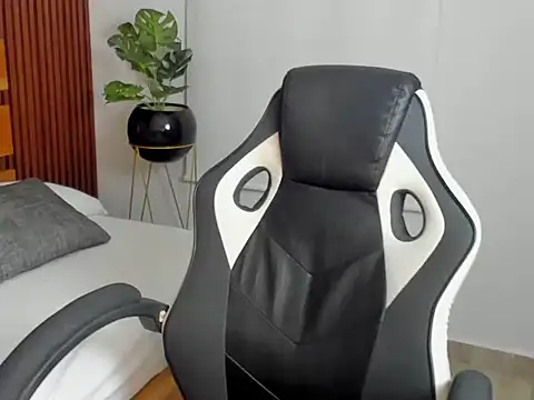 anastasia cortez  online show from 9, 11, 2025