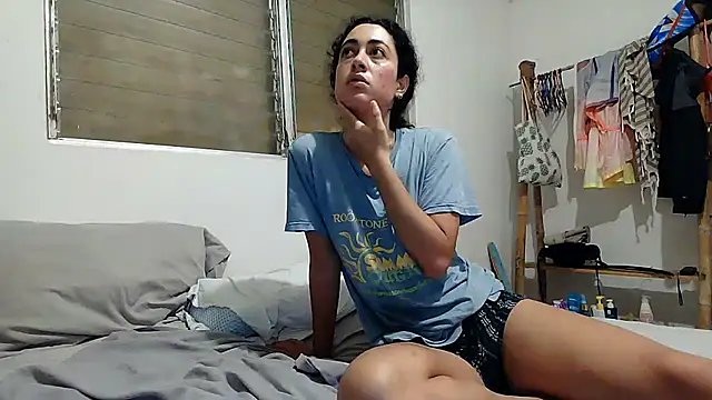 eleganceafterdark online show from 4, 12, 2025