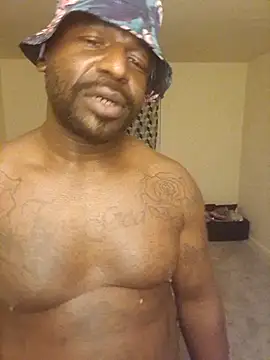 EggplantMonster4 online show from 25, 10, 2025