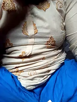 Naughty Mow online show from 29, 10, 2025