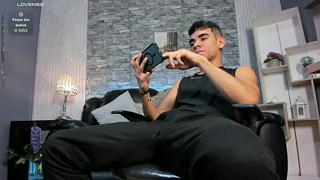 zack joness18 online show from 31, 5, 2026