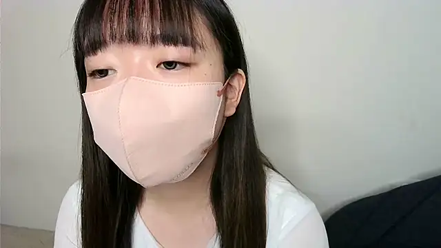 yua chan00 online show from 28, 10, 2025