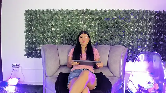 Snapshot of YeseniaRodriguez3 chatting on 6, 7, 2026 YeseniaRodriguez3 online show from 6, 7, 2026