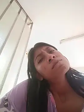 Snapshot of YeseniaRodriguez3 chatting on 19, 12, 2025 YeseniaRodriguez3 online show from 19, 12, 2025