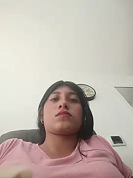 Snapshot of YeseniaRodriguez3 chatting on 16, 12, 2025 YeseniaRodriguez3 online show from 16, 12, 2025