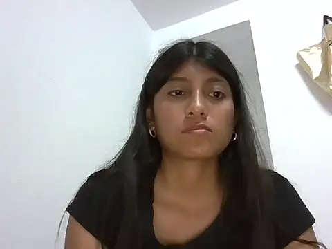 Snapshot of YeseniaRodriguez3 chatting on 4, 3, 2026 YeseniaRodriguez3 online show from 4, 3, 2026