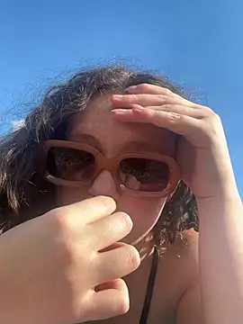 sugasunny04 online show from 12, 2, 2026