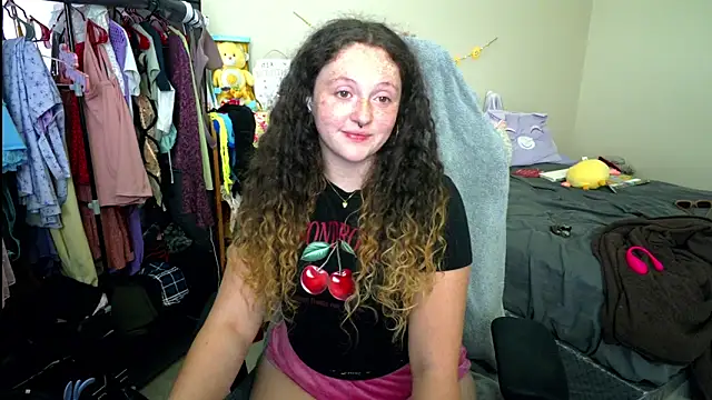 sugasunny04 online show from 25, 5, 2026