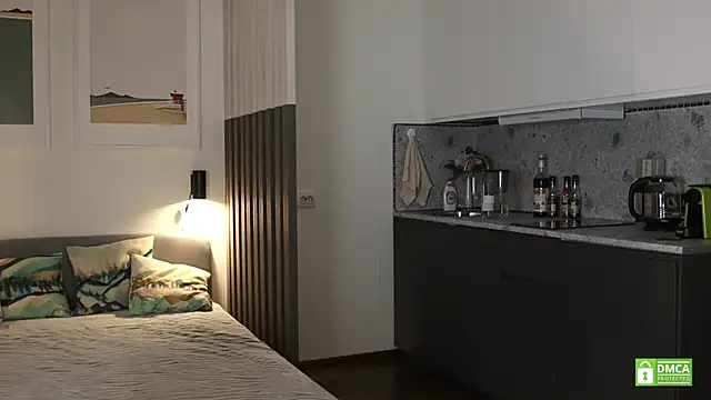 Snapshot of amelie_shine chatting on 3, 12, 2025 amelie shine online show from 3, 12, 2025