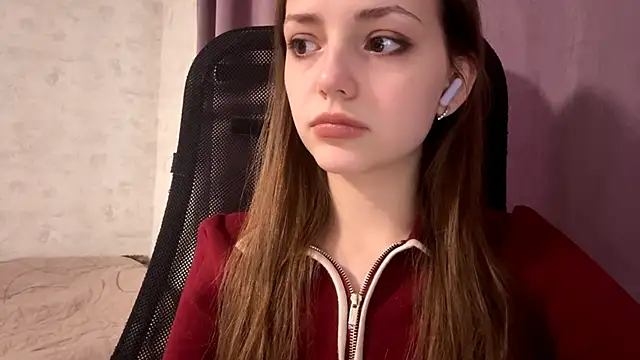 AliceStacy online show from 15, 11, 2025