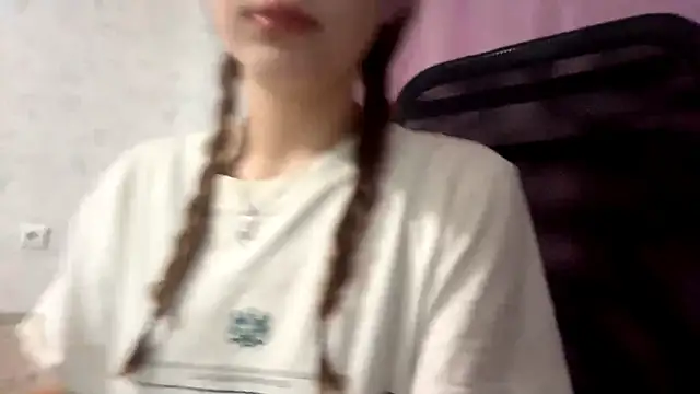 AliceStacy online show from 3, 11, 2025