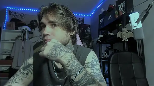 Snapshot of Go_V_Cs chatting on 26, 10, 2025 Go V Cs online show from 26, 10, 2025