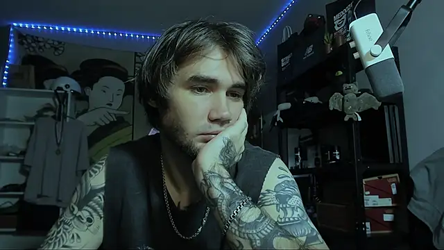 Snapshot of Go_V_Cs chatting on 31, 10, 2025 Go V Cs online show from 31, 10, 2025