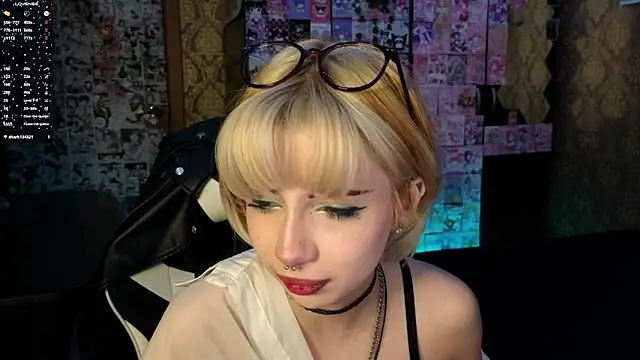Snapshot of MissMorganMoon chatting on 3, 2, 2026 MissMorganMoon online show from 3, 2, 2026
