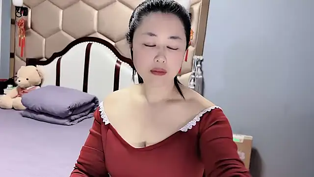 yaoyao22678 online show from 6, 3, 2026