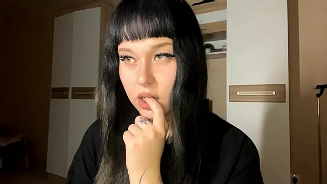 LaurenOveson online show from 29, 11, 2025