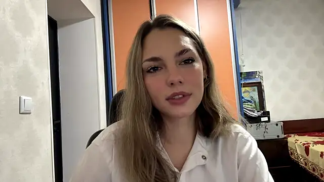 IlanaLafferty online show from 11, 11, 2025